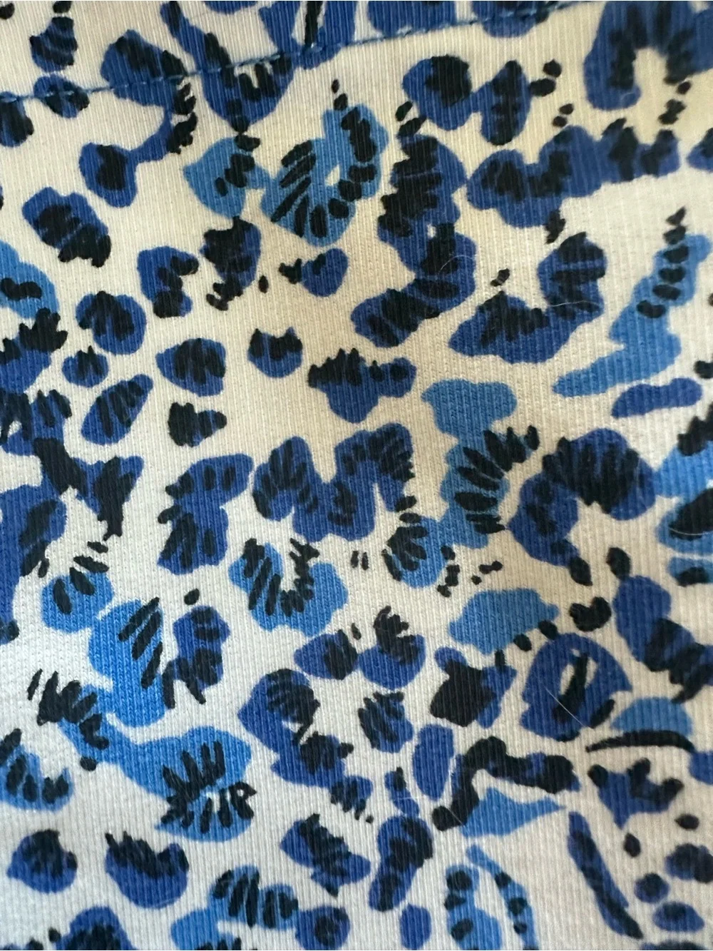 Lily Pulitzer Blue Leopard Print Scallop Hem Women's Shorts - Picture 6 of 6